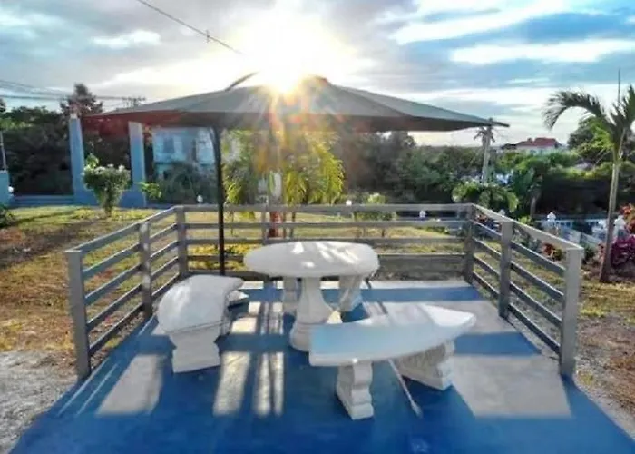 Mirando Place #1---beach Club Access, ,pool, Hottub, Gym,3 Lounges, Townhouse #1-airport 10 Mins *