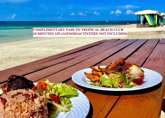 Apartment Mirando Place #1---beach Club Access, ,pool, Hottub, Gym,3 Lounges, Townhouse #1-airport 10 Mins *